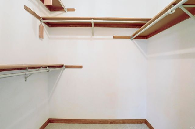 214 Lorrie Lynn Court, Evansville, IN 47715