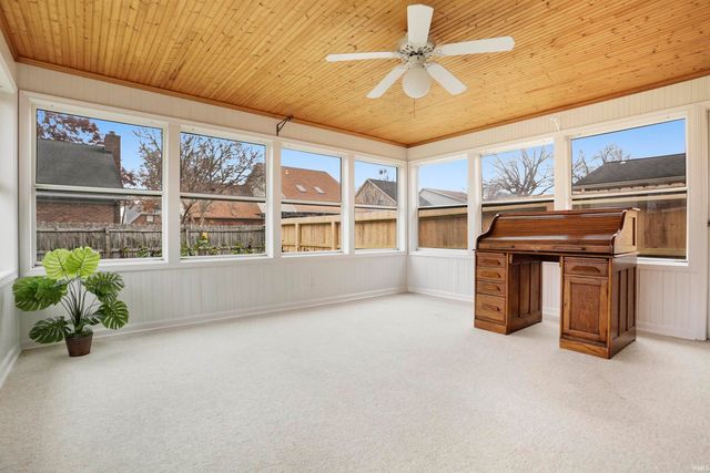 214 Lorrie Lynn Court, Evansville, IN 47715