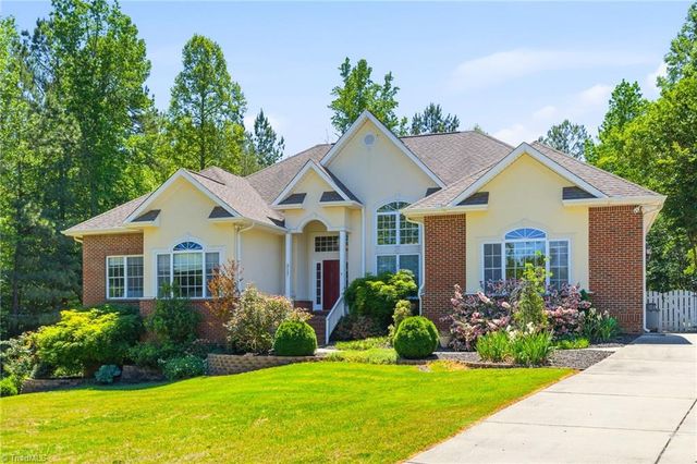 217 Dressage Court, Mebane, NC 27302