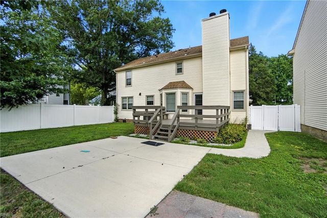 1605 Ledge Hill CT, Virginia Beach, VA 23456