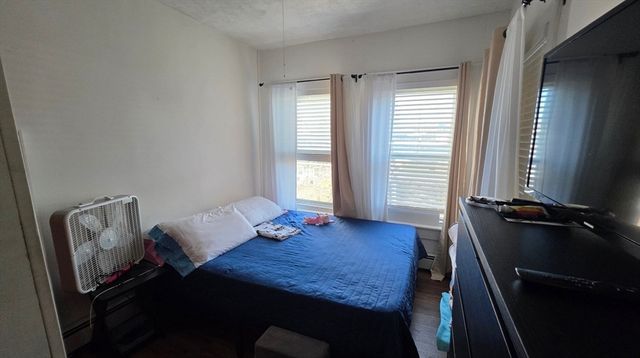 74 Wordsworth St, Revere, MA 02151