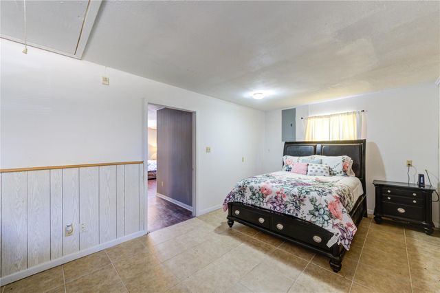 232 Hideaway Lane, Goodrich, TX 77335