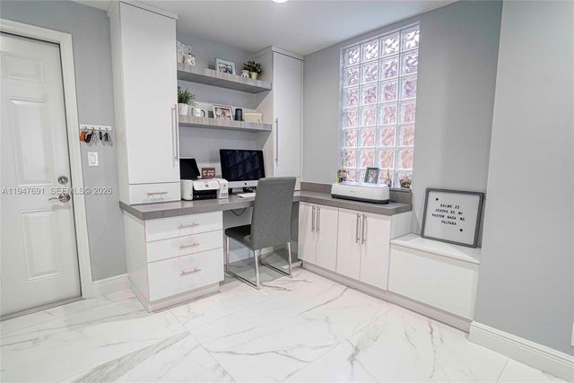 1261 Presidio Dr 5-42, Weston, FL 33327