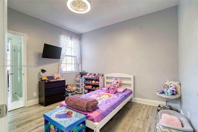 1261 Presidio Dr 5-42, Weston, FL 33327