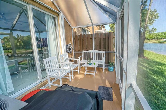 1261 Presidio Dr 5-42, Weston, FL 33327