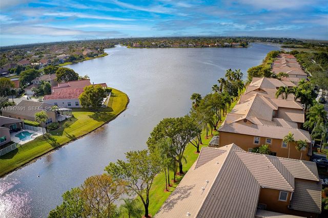 1261 Presidio Dr 5-42, Weston, FL 33327