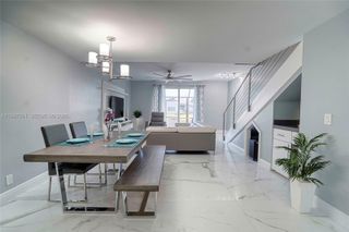 1261 Presidio Dr 5-42, Weston, FL 33327