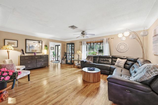 4580 Glenwood Drive, Coconut Creek, FL 33066