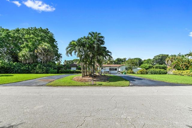 4580 Glenwood Drive, Coconut Creek, FL 33066