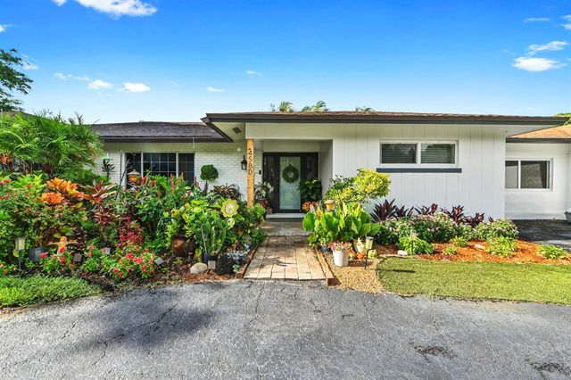 4580 Glenwood Drive, Coconut Creek, FL 33066