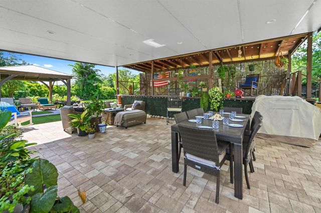 4580 Glenwood Drive, Coconut Creek, FL 33066