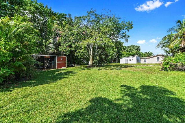 4580 Glenwood Drive, Coconut Creek, FL 33066