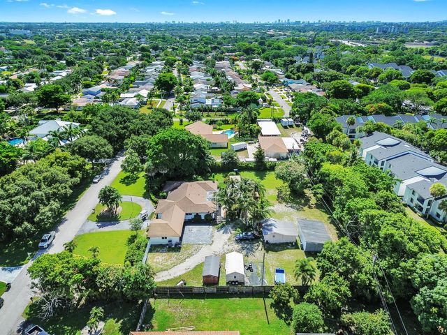 4580 Glenwood Drive, Coconut Creek, FL 33066