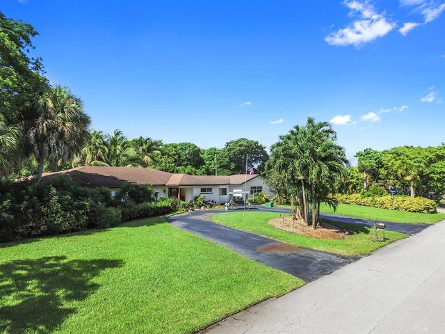4580 Glenwood Drive, Coconut Creek, FL 33066