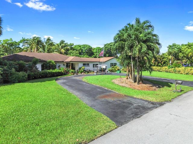 4580 Glenwood Drive, Coconut Creek, FL 33066