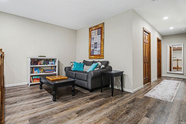 7290 W 350 N, Shipshewana, IN 46565