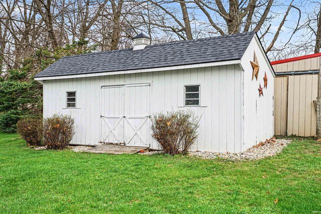 7290 W 350 N, Shipshewana, IN 46565