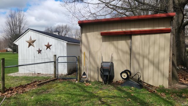 7290 W 350 N, Shipshewana, IN 46565