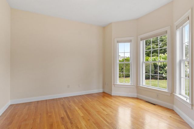 71 Nicolle Ter, Gardner, MA 01440