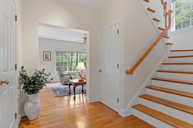 71 Nicolle Ter, Gardner, MA 01440