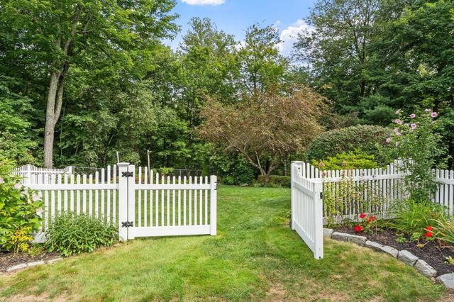 71 Nicolle Ter, Gardner, MA 01440