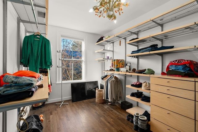 929 Beacon St, Newton, MA 02459