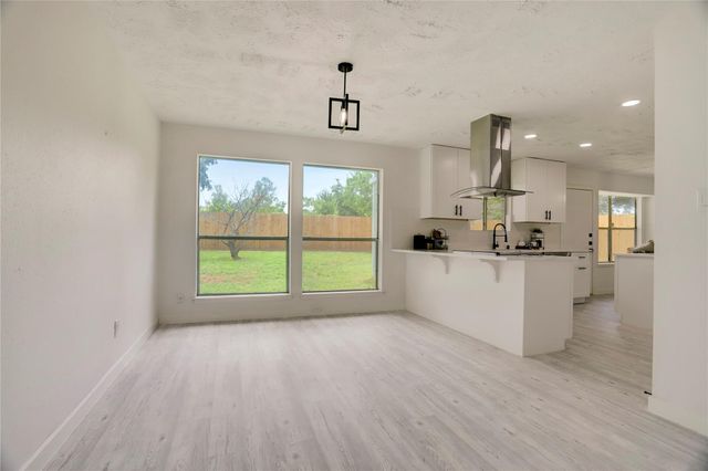 7926 Windy Creek Drive, Houston, TX 77040