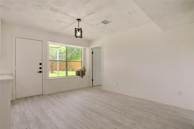 7926 Windy Creek Drive, Houston, TX 77040