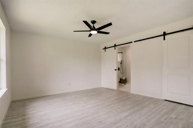 7926 Windy Creek Drive, Houston, TX 77040