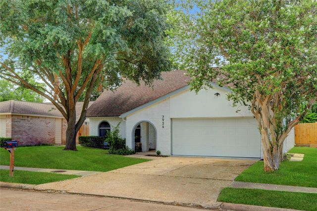 7926 Windy Creek Drive, Houston, TX 77040