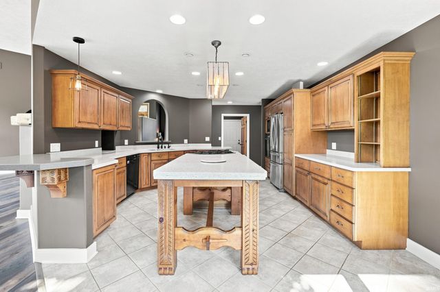 4010 Augusta Lane, Elkhart, IN 46517