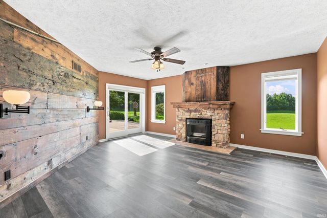 4010 Augusta Lane, Elkhart, IN 46517