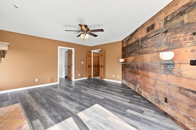 4010 Augusta Lane, Elkhart, IN 46517