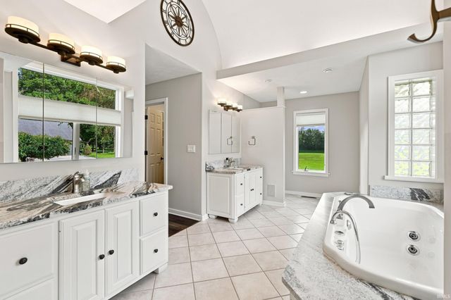 4010 Augusta Lane, Elkhart, IN 46517