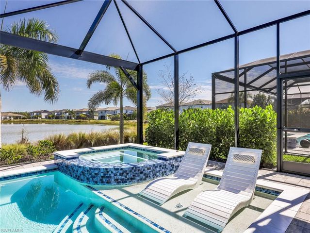 12779 Woodbury DR, Estero, FL 33928