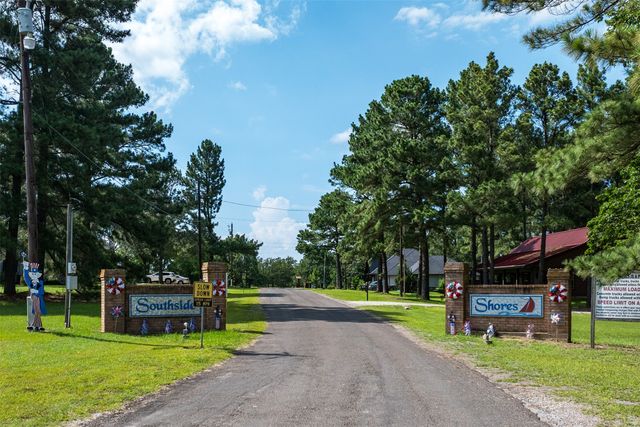 109 Lakeside Lane, Streetman, TX 75859