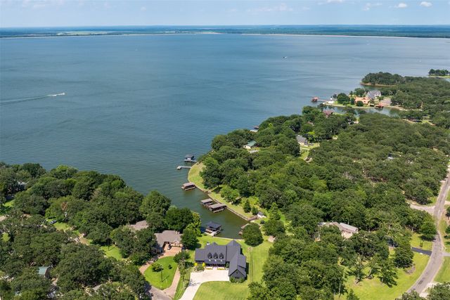 109 Lakeside Lane, Streetman, TX 75859