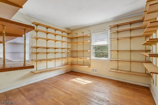 24 Pearl St, Summit City, NJ 07901