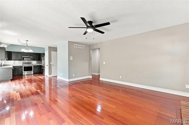 3537 Canyon Creek Drive, St Charles, MO 63303
