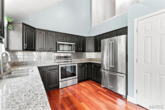 3537 Canyon Creek Drive, St Charles, MO 63303