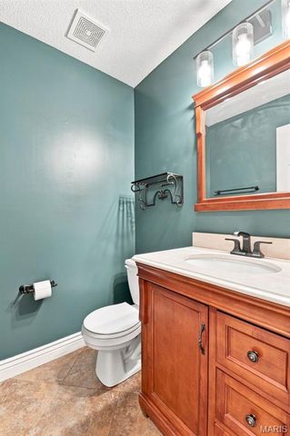 3537 Canyon Creek Drive, St Charles, MO 63303