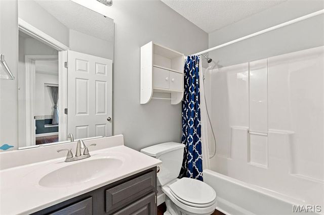 3537 Canyon Creek Drive, St Charles, MO 63303