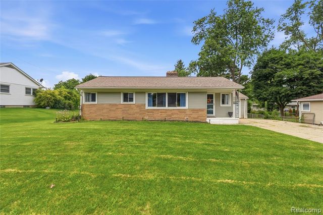 3403 Ardreth Drive, Waterford, MI 48329