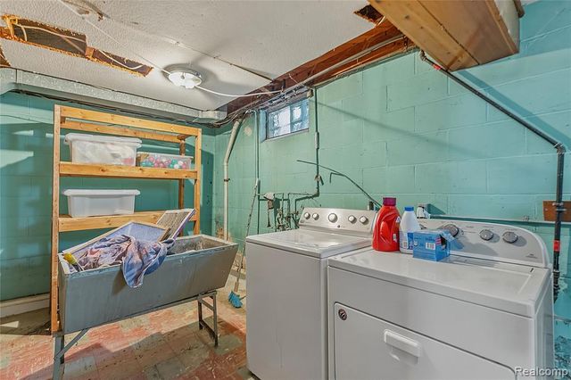 3403 Ardreth Drive, Waterford, MI 48329