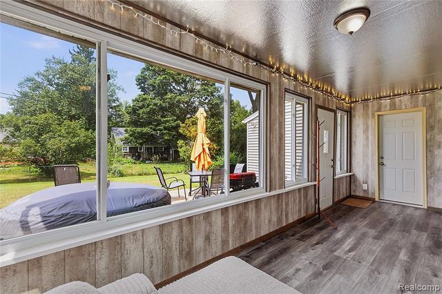3403 Ardreth Drive, Waterford, MI 48329