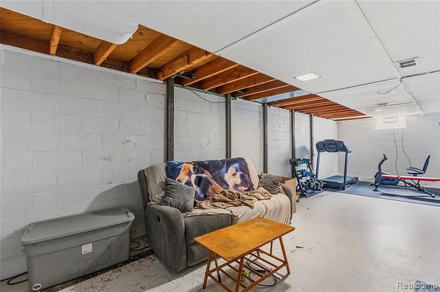 3403 Ardreth Drive, Waterford, MI 48329
