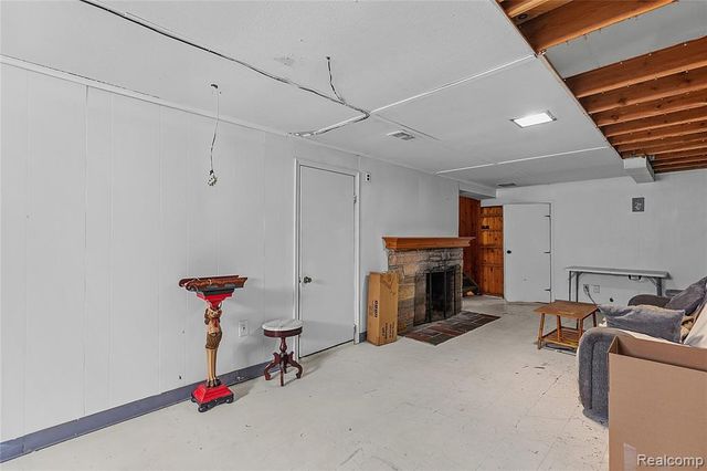 3403 Ardreth Drive, Waterford, MI 48329