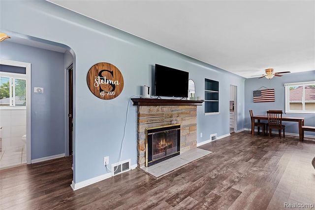 3403 Ardreth Drive, Waterford, MI 48329