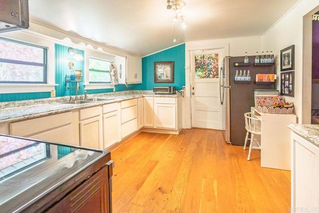 130 N Gainer Ferry Road, Batesville, AR 72501