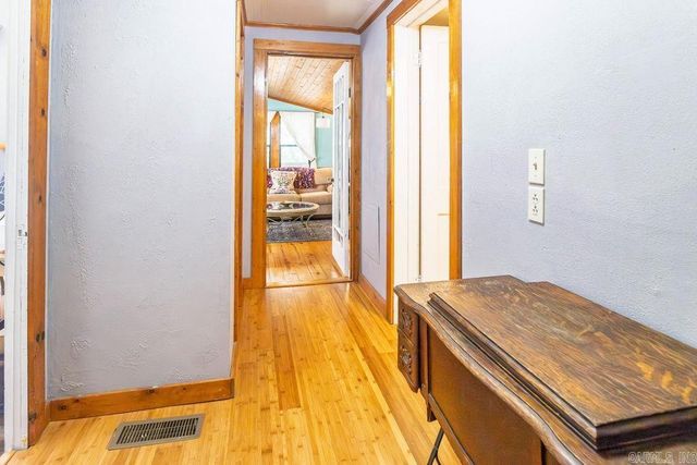 130 N Gainer Ferry Road, Batesville, AR 72501